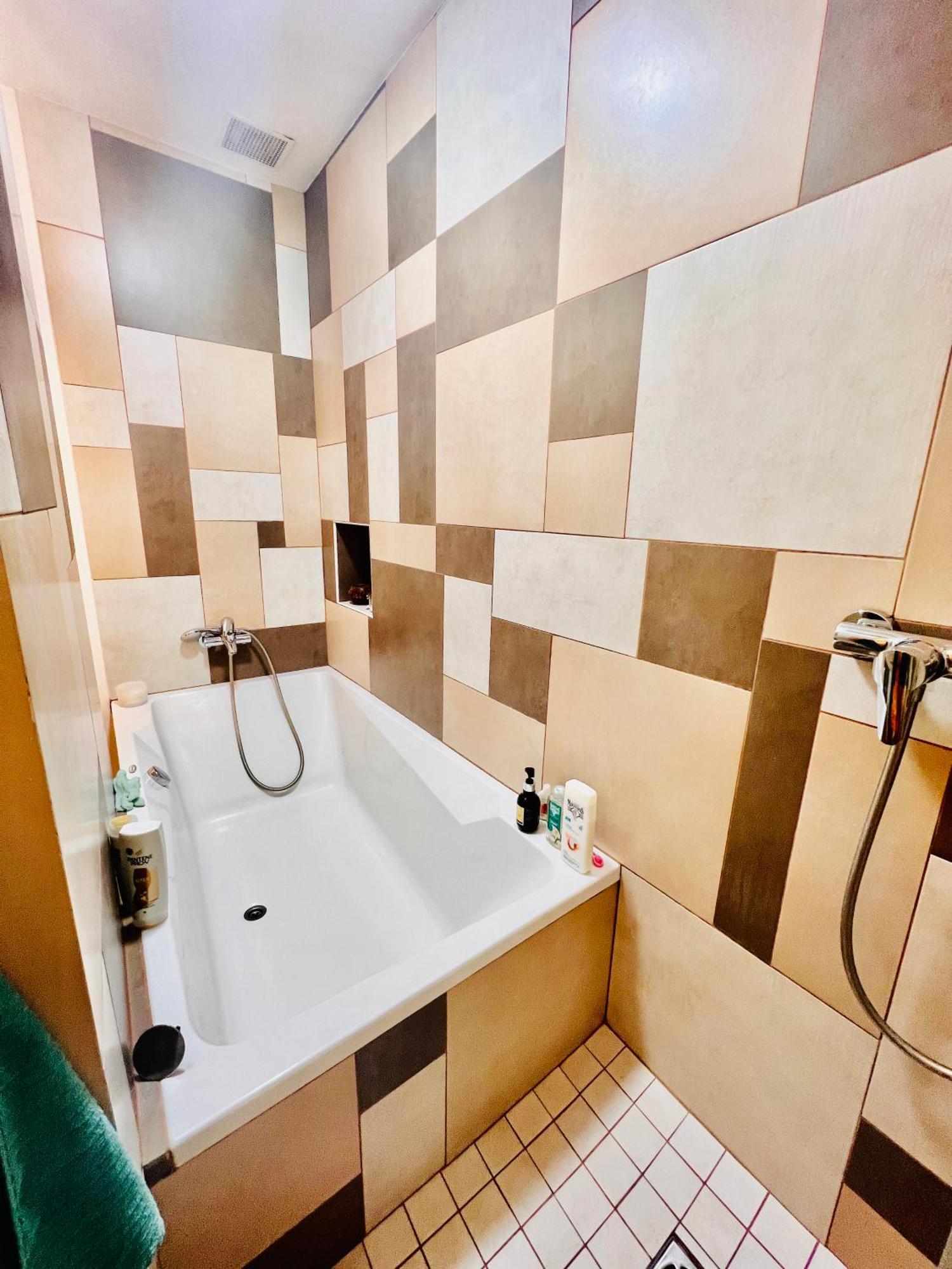 Sunny App Apartment ลูบลิยานา ภายนอก รูปภาพ